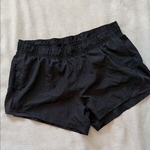 ATHLETIC WORKS Shorts Womens XL (16/18) Black Lightweight Breathable Shorts